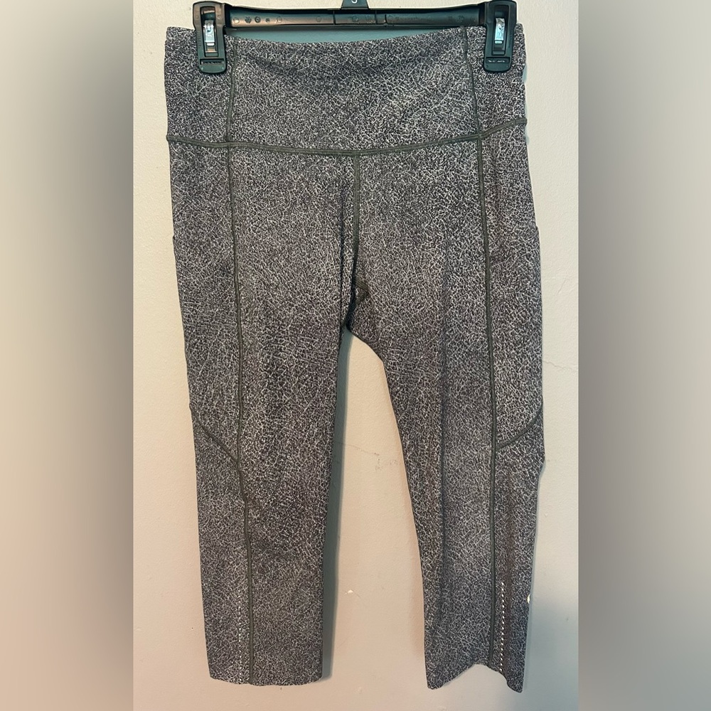 Lululemon Gray Patterned Leggings